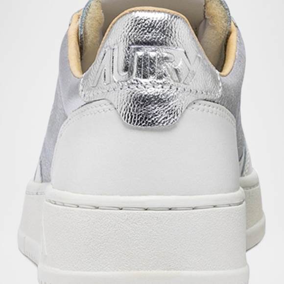 AUTRY MEDALIST Low Top Silver Leather Sneakers - Picture 6 of 9